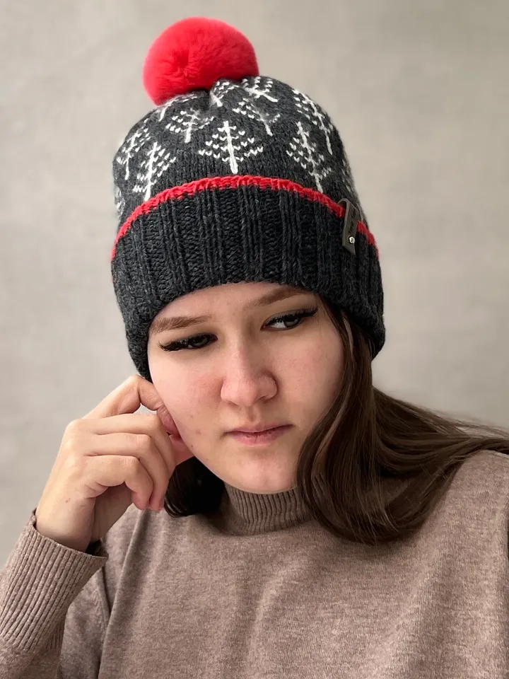 Warm knitted pompom hat