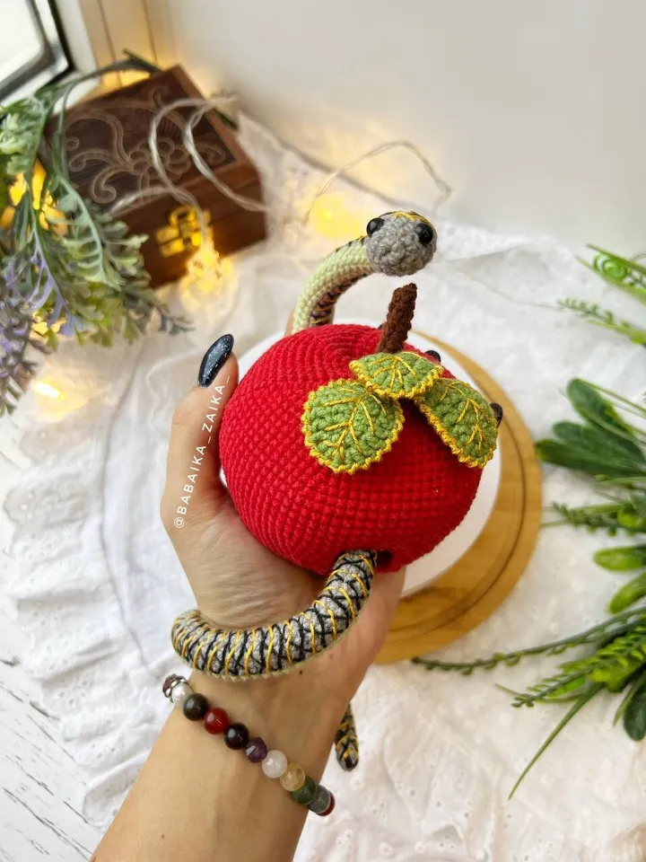 PDF Forbidden Fruit Crochet Pattern, Snake in Apple, Amigurumi snake pattern, Crochet Apple, Cute snake, Animal pattern, Amigurumi animal