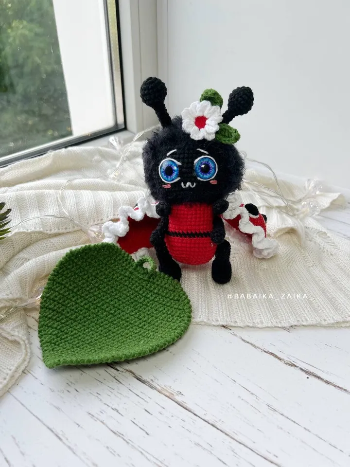 PDF Crochet Little Ladybug Pattern, Amigurumi Ladybug Pattern, Crochet Insect, Crochet Bug Doll Crochet Pattern, Amigurumi cute bug, Leaf