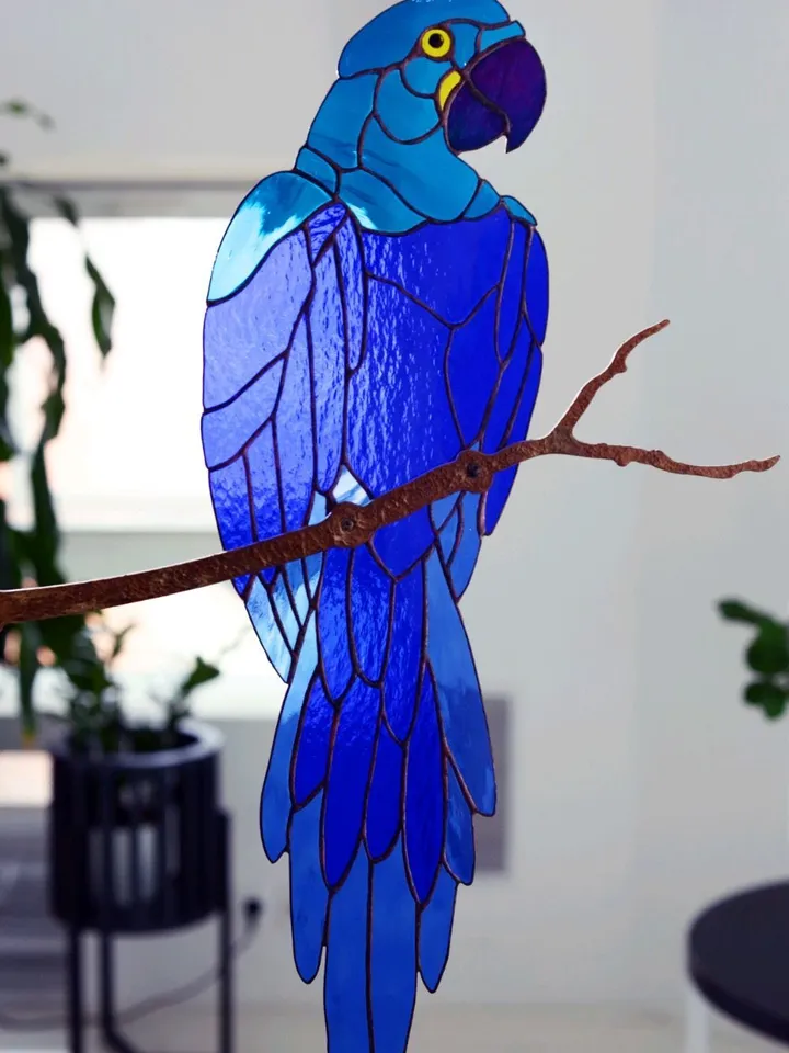 Macaw Parrot "Lucky One", Tiffany Stained Glass Art, Colorful Macaw Bird Glass Art, Tropical Parrot Tiffany Glass Decor, Stained Glass Macaw Wall Art, Handmade Glass Parrot Suncatcher, Exotic Bird Tiffany Stained Glass, Lucky Macaw Window Ornament