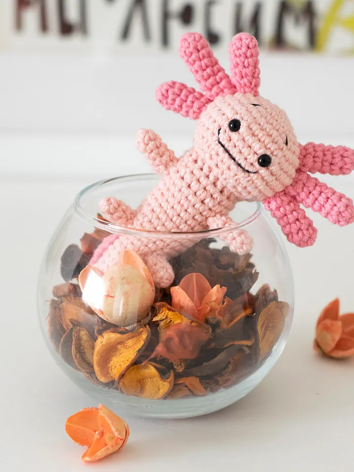 Cute pink stuffed axolotl doll water dragon, crochet mexican salamander handmade soft toy sea animal kawaii gift keychan