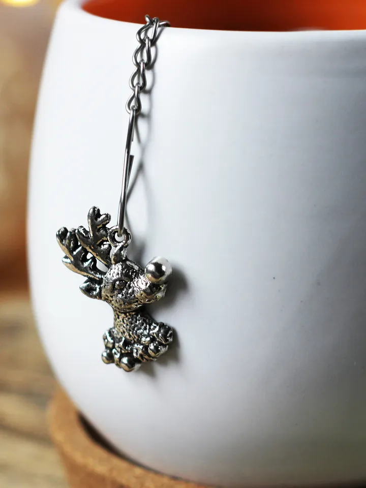 Christmas deer tea strainer for herbal tea, Tea infuser with deer charm, Tea Steeper winter pendant, Loose leaf tea gift