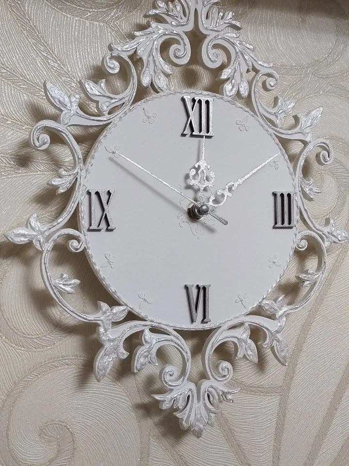 Small white wall clock with silver ornaments in vintage style Silent clock for bedroom, living room or nursery Gift for Christmas, Birthday, Mother's Day, Wedding, Housewarming