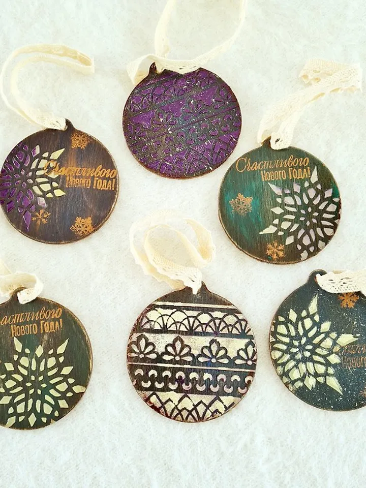 Set of 6 Christmas ornament Small wood slice ornament Handmade tree decoration