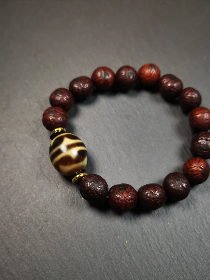 Gandhanra Unique Tibetan Dalo Dzi Bead Bracelet(30 Years Old), Tiger Tooth Dzi with Old Bodhi Beads,,Fit for 15-19cm Wrist