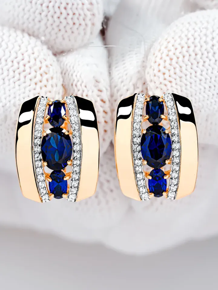 Earrings jewelry Silver gold plated 925 assay value with corundum