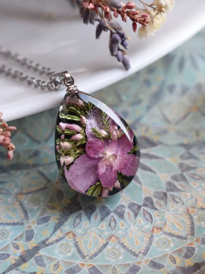 Real hydrangea and heather Pendant. Pendant-drop with real pink hydrangea. Real hydrangea in resin.