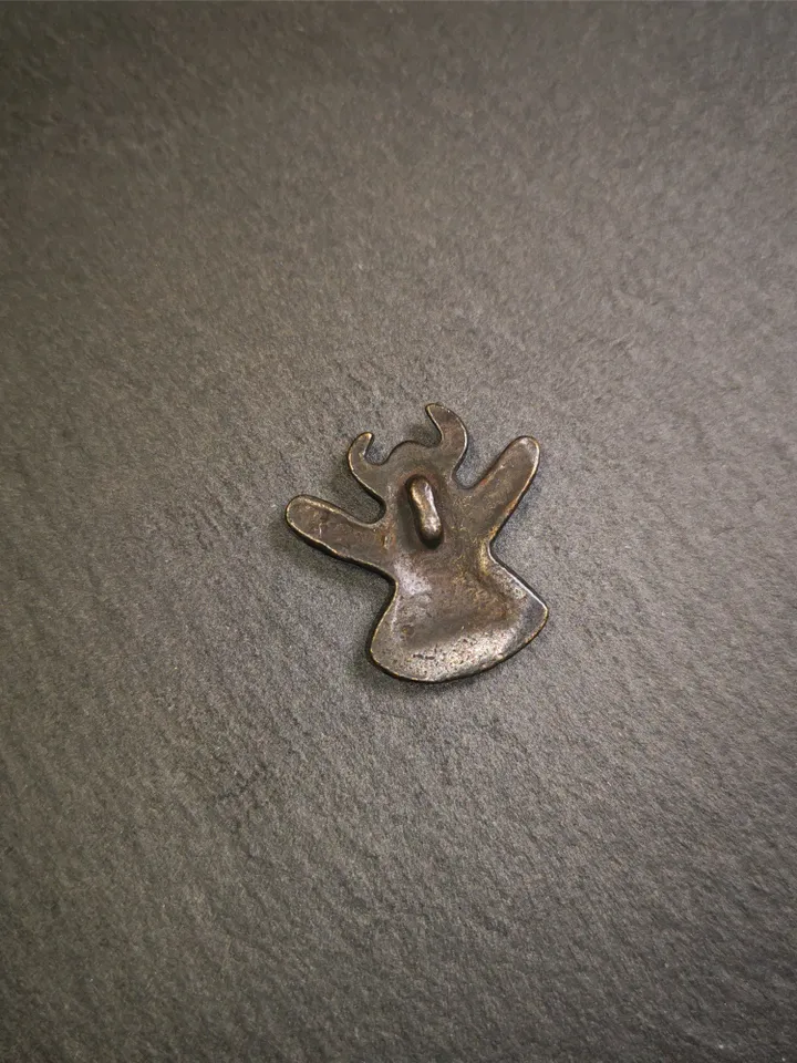 Gandhanra Antique Tibetan Buddhist Amulet Pendant,Garuda,Garula,Suparna,Golden-winged Bird,Made of Thokcha, 0.79"