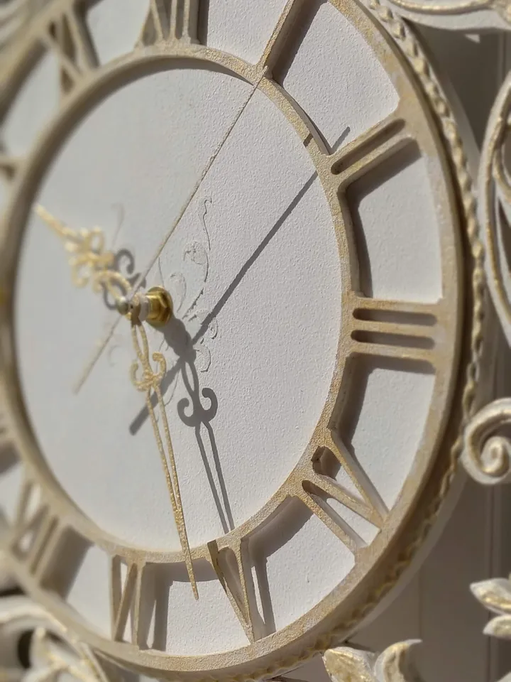 Small white wall clock with gold ornament and roman numerals in vintage style Silent clock for bedroom, living room or nursery Gift for Christmas, Birthday, Mother's Day, Wedding, Housewarming