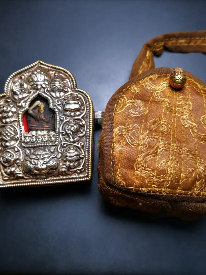 Gandhanra Antique Tibetan Gau Ghau Shrine,Pocket Tibetan Buddhist Altar Amulet with Manjusri Statue,about 100 years old
