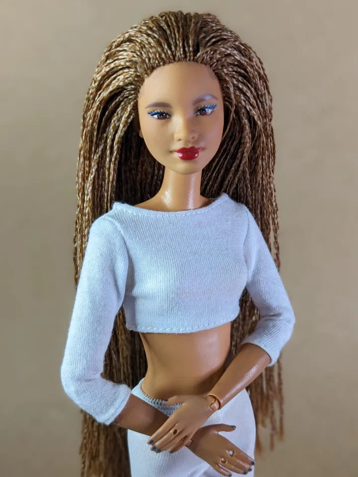 White long-sleeve top for 1/6 scale fashion female dolls