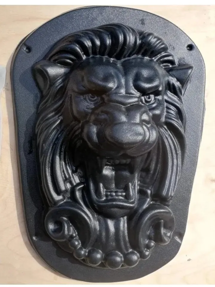 Plastic Mold for concrete and gypsum "Lion" DIY