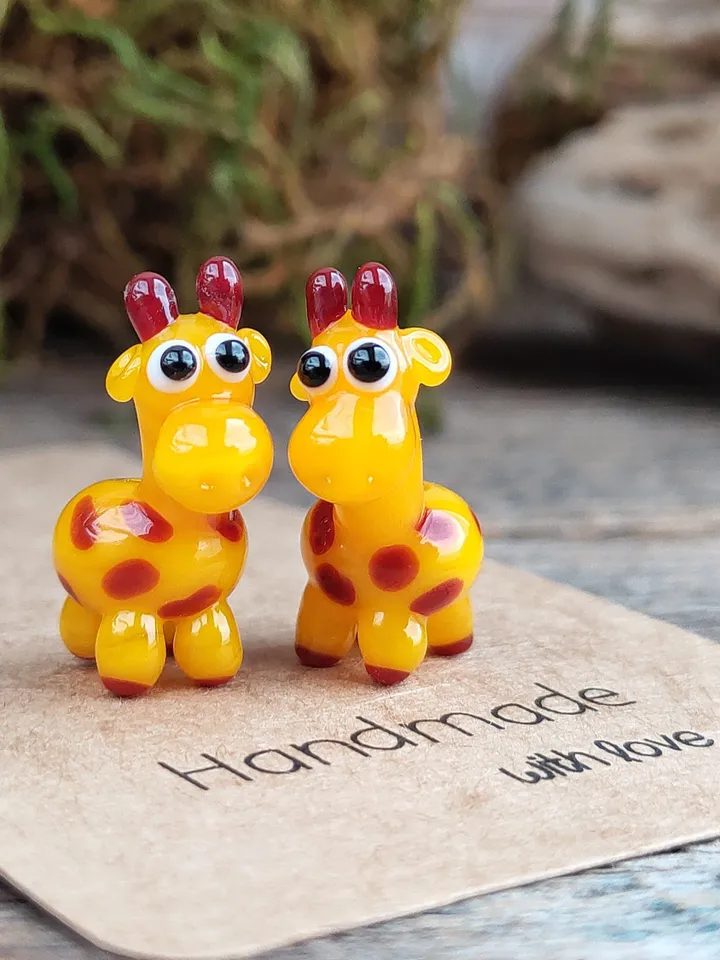 Tiny giraffe miniature, glass animal figurine, africa micro sculpture for terrarium decoration / miniature animals Glass Giraffe sculpture