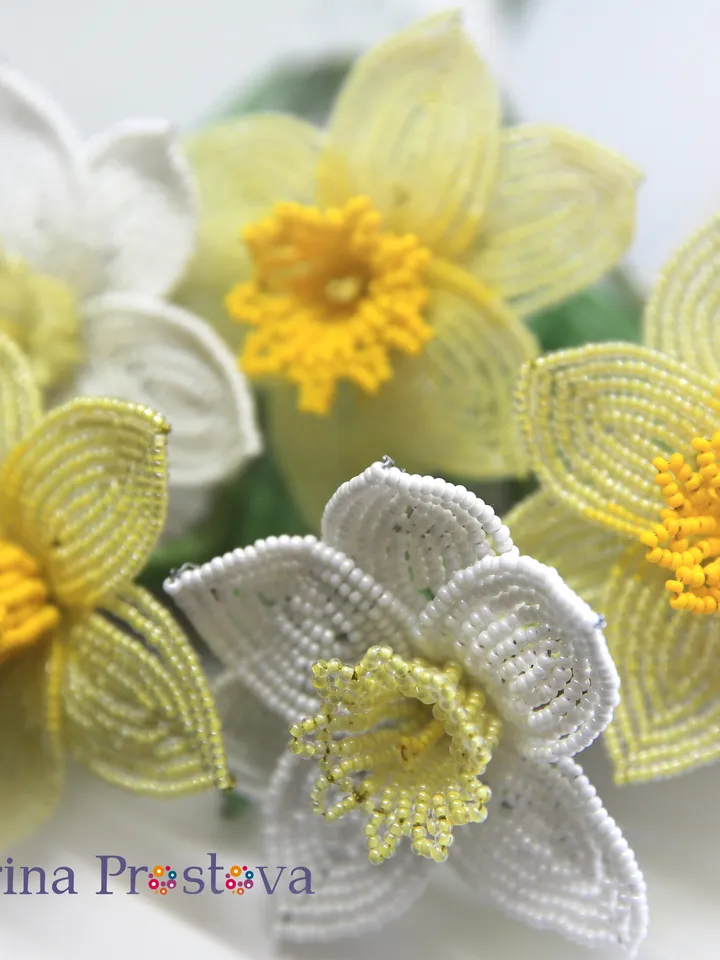 Beaded Narcissus and tulip | Beaded Flowers pattern | Seed bead patterns | Beadwork pattern
