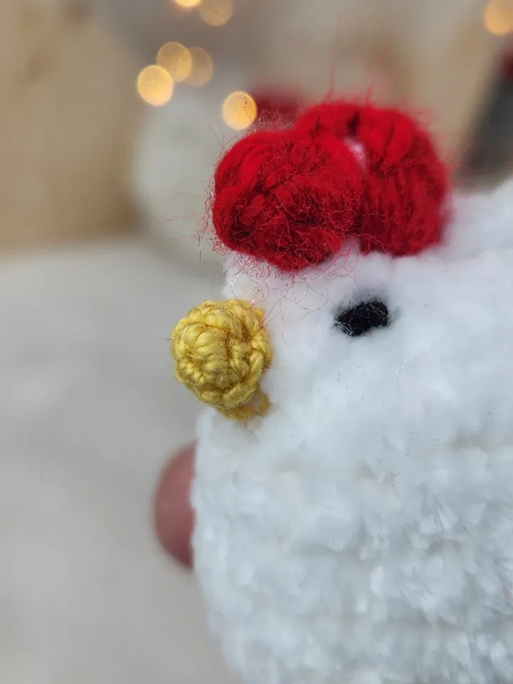 Low sew Mini Plush Chicken Crochet Pattern in a Jute basket - Adorable Amigurumi - Video tutorial, PDF pattern
