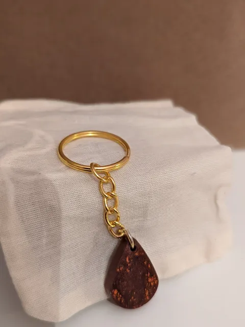 Teardrop keyring in 'chocolate orange' £3.50