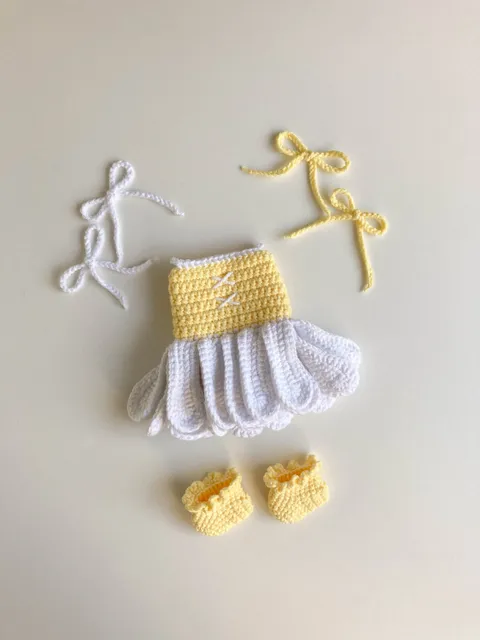 Daisy outfit for May doll, crochet pattern, amigurumi doll outfit, easy amigurumi pattern $4.00