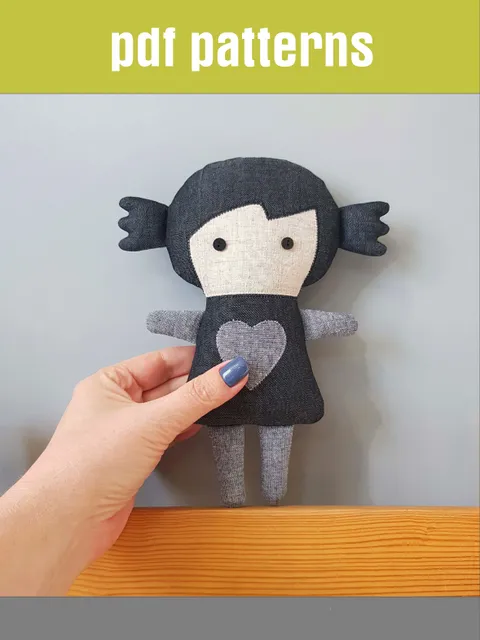 Kate, Rag Doll sewing pattern PDF and digital tutorial in English, Halloween doll DIY