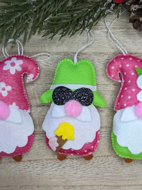 Holiday Gnomes, Felt Christmas Tree Decorations, Scandinavian Gnome, Christmas Gnomes, Swedish Gnome, Gnome with glasses, Set 3 toy