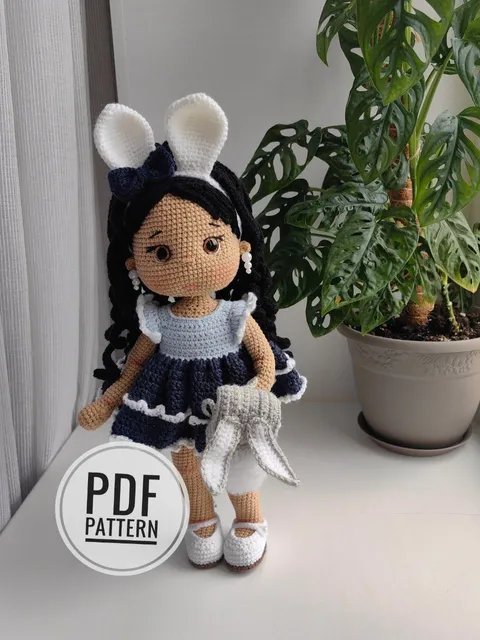 Crochet pattern doll with a dress and a backpack