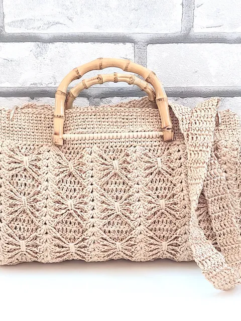 Roomy straw handbag and hat Lady's beach duo Shoulder bag and cap
