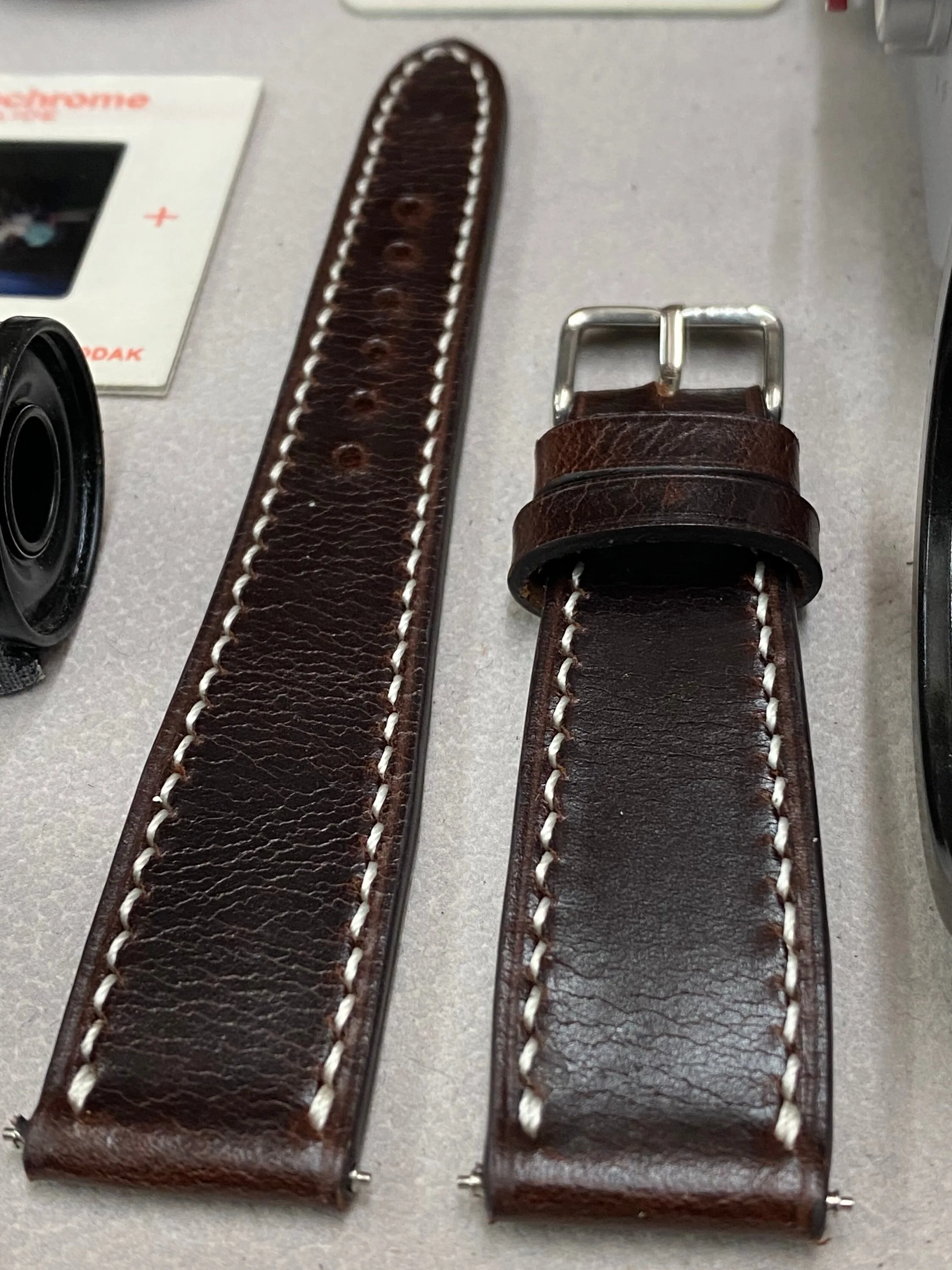 Affordable Luxury Leather 25 mm Wristwatch Band KT102B1_K0021300