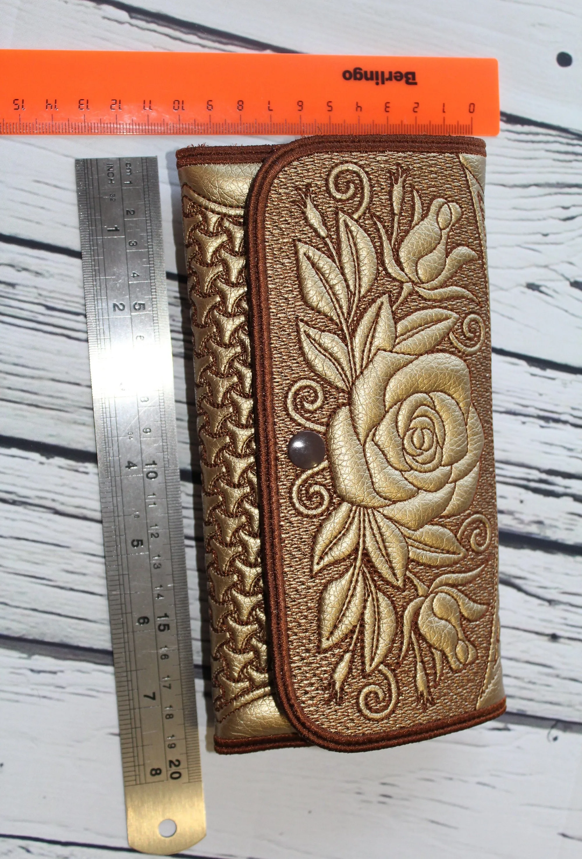 Wallet embroidery designs. In the Hoop purse, phone case, rose Clutch ...