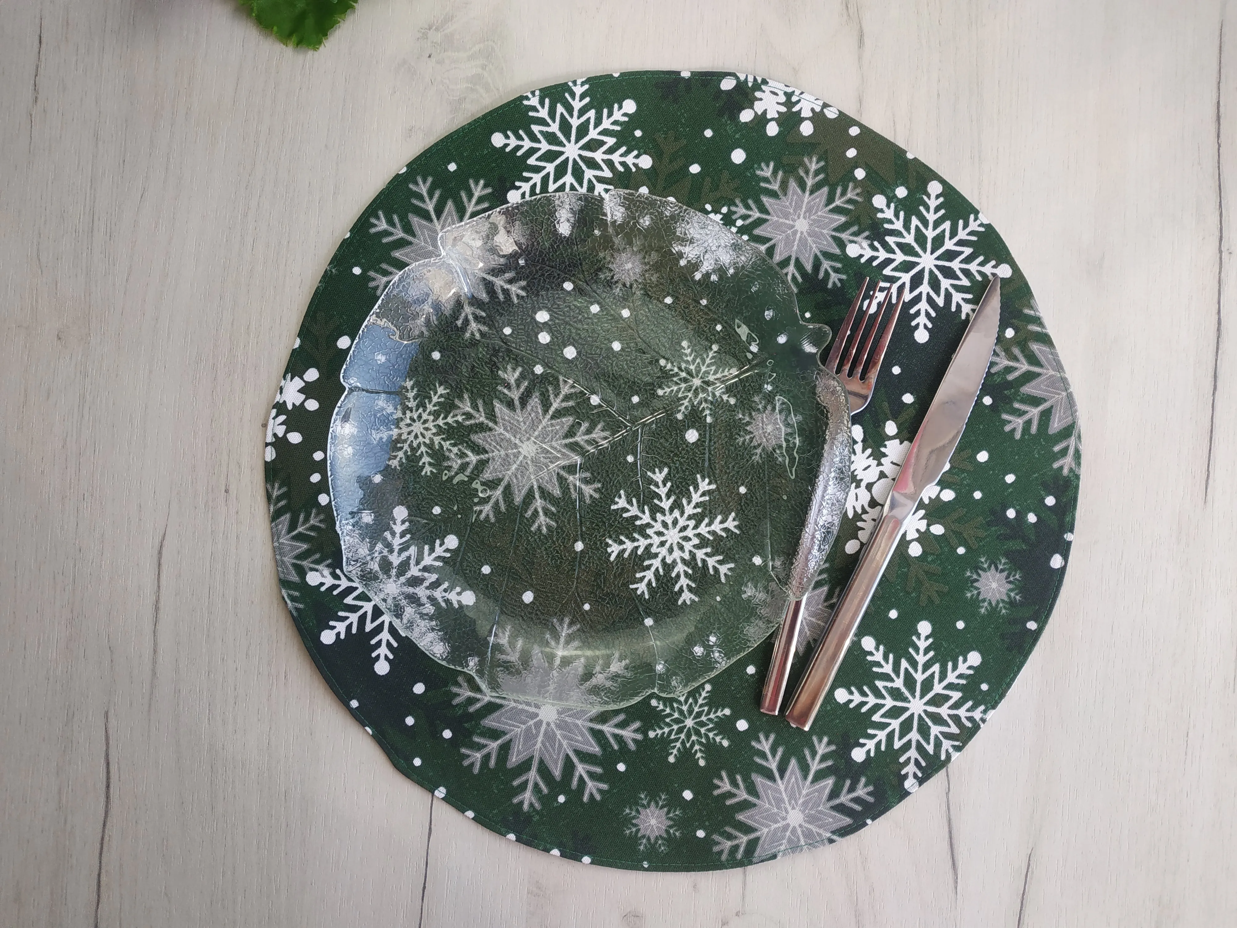 Green christmas placemats set of 6,4or2, snowflakes round placemats, square placemat water