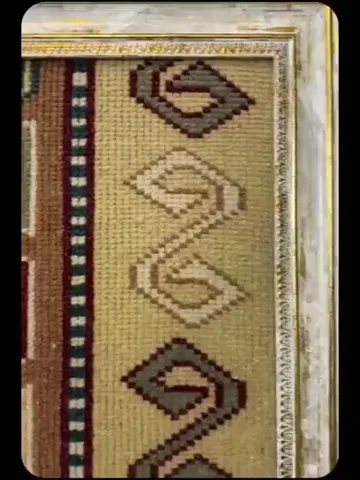 Exquisite Vintage Wall Kilim Art - Unique Hand-Woven Woolen Masterpiece for Home Decor - 50x70 cm $149.00