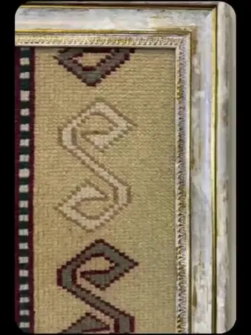 Elegant Vintage Wall Kilim Art - Hand-Woven Woolen Masterpiece for Home Decor - 50x70 cm $149.00