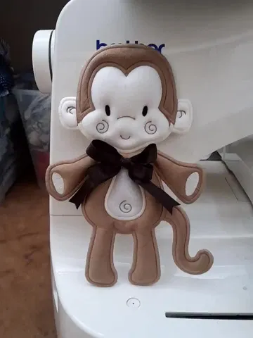 Scimmia Applique Imbottito - Ricamo a macchina con tutorial $7.00