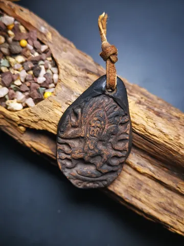 Gandhanra Handmade Tibetan Tsa Tsa Mold Statue, Vajrapani, DIY Tsha Tsha Clay Statue,50 Years Old $35.99