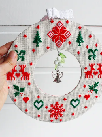 Scandinavian Cristmas ornament wreath Linen Christmas tree ornament Hand embroidered Christmas ornament hanging Swedish ornament textile