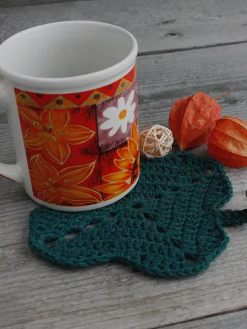 Celtic Irish coaster set of 4 Dark green drink mats shamrock Four leaf clover mug rugs 4 inch Green orange St Patrick's table decor Handmade