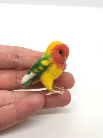 Miniature needle felted lovebird, tiny parakeet, pet portrait, peach faced lovebird, made to order $40.00
