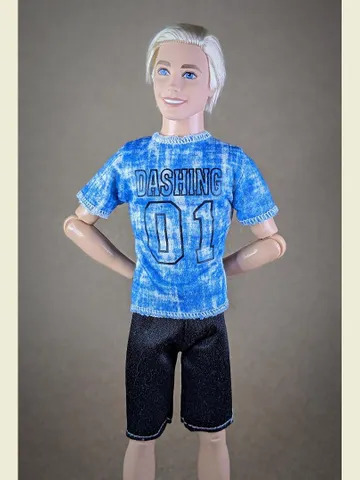 Blue printed T-shirt for 12-inch fashion male dolls $10.00