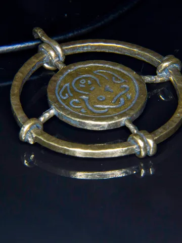 Skyrim Skaal Amulet / Twosided skyrim pendant / The Elder Scrolls Necklace / Skyrim cosplay Necklace $48.30
