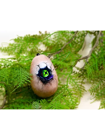 Small mysterious egg v4 +_-