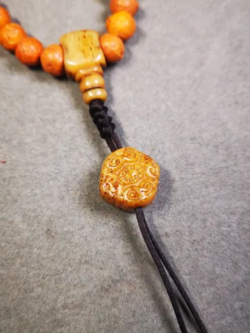 Gandhanra Tibetan Bone Carved Mala Pendant, Lucky Knot Amulet for Prayer Bead,Amulet $19.99