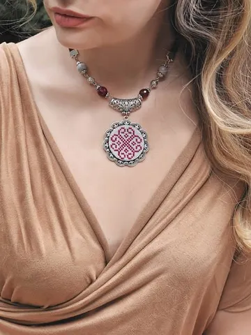 Burgundy wedding necklace for bridesmade Marsala velvet ribbon choker with large pendant Grey agate necklace Ukrainian dekach jewelry $66.59