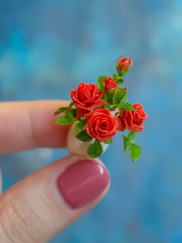 MINIATURE Roses in a Ceramic vase | Dollhouse miniatures $65.00