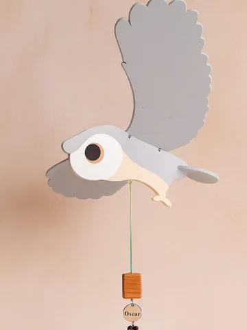Wooden Owl Mobile – Handmade Flying Bird Toy with Moving Wings, Natural Wood Nursery Decor, Forest Animal Gift for Kids or Garden Display