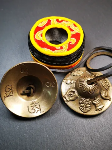 Gandhanra 6.5cm Tibetan Cymbals,Tingsha Bell,Buddhism Ritual Implement,Handmade in Nepal,Astamangal Pattern $29.99
