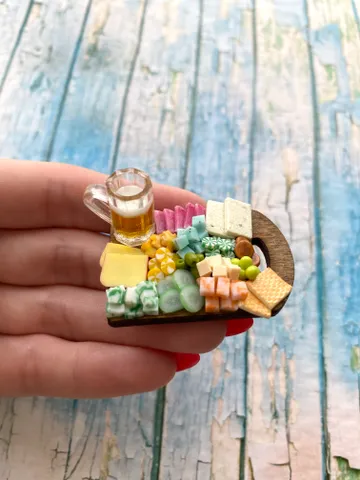 Magnet Miniature St Patrick Day Board with Polymer clay Souvenir $17.00