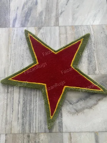 Star Hand tufted Red And Green rug 100% wool for kids room, living room, bed room in any size 4x4,5x5,6x6,8x8,9x9,10x10Hurry up guys!!! $508.88