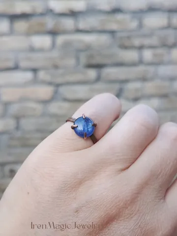 Copper Boho Ring with Blue Kyanite – Handmade Jewelry