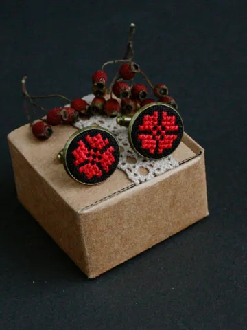 Black red custom cufflinks for groomsman Unisex round folk wedding cufflinks Handmade Ukraine vyshyvanka cuff links Gift for father groom