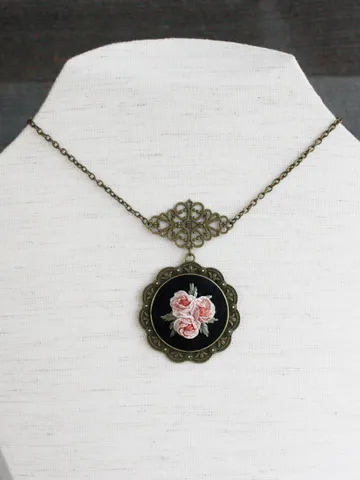 Statement pink large victorian necklace with chain Handmade Reneissance blush roses pendant Royalcore rococo floral jewelry Antique style $49.00