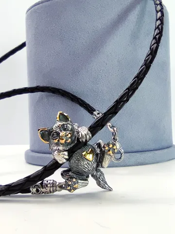 Set- Cat on a String