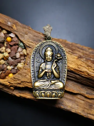 Gandhanra Tibetan Buddhist Amulet,Padmapani,Avalokitesvara,Guanyin Pendant,Made of Brass $24.99